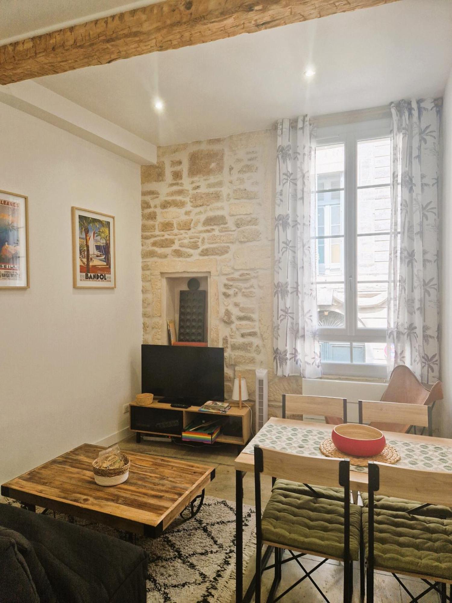 Appartement Cosy Dans Le Centre Historique มงต์เปอลิเยร์ ภายนอก รูปภาพ